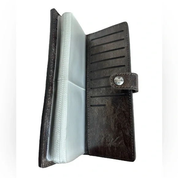 Patricia Nash Marotta Card Holder - Picture 5 of 8